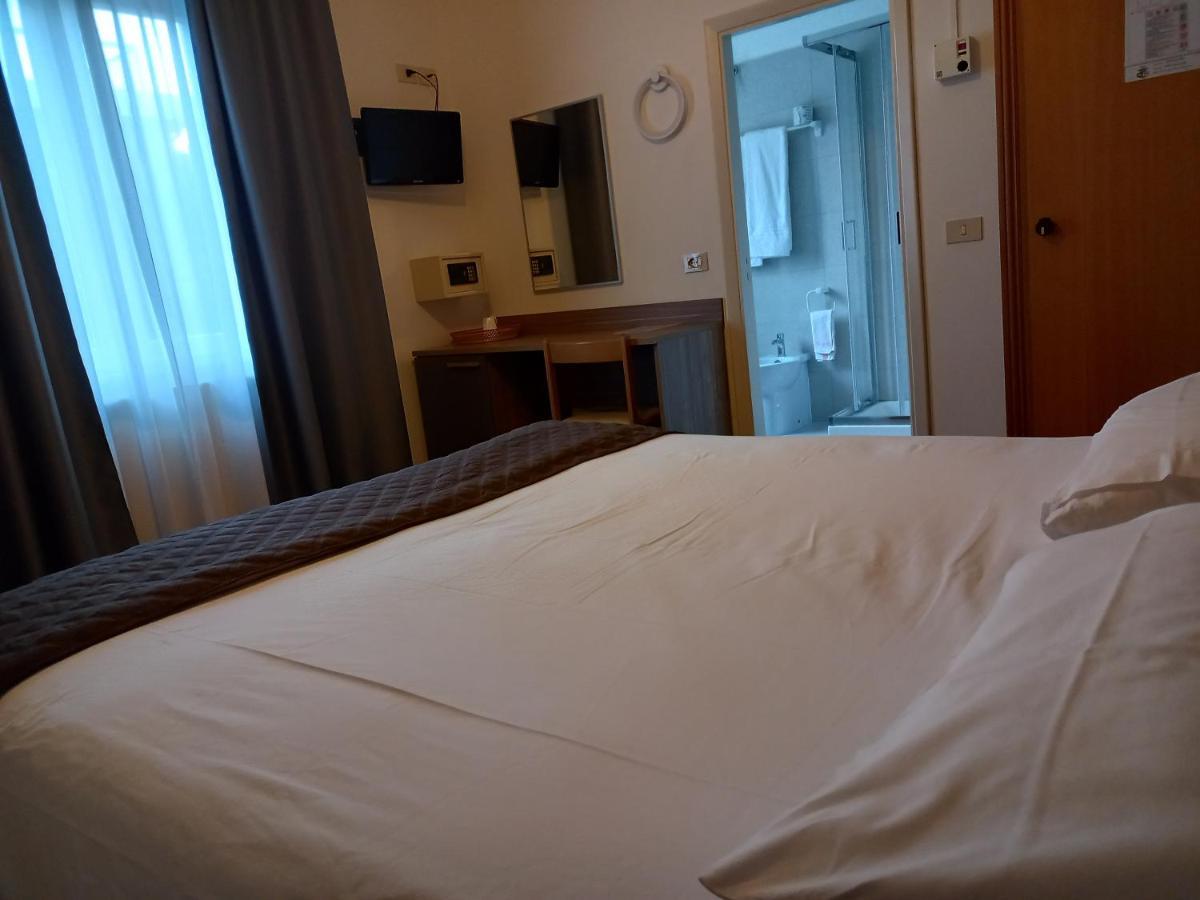 Hotel Lory My Wellness Spa Chianciano Terme Exterior foto
